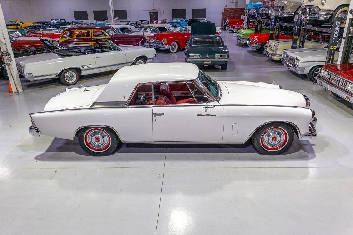 Studebaker-Gran-Turismo-Hawk-1962-White-Red-151800-8