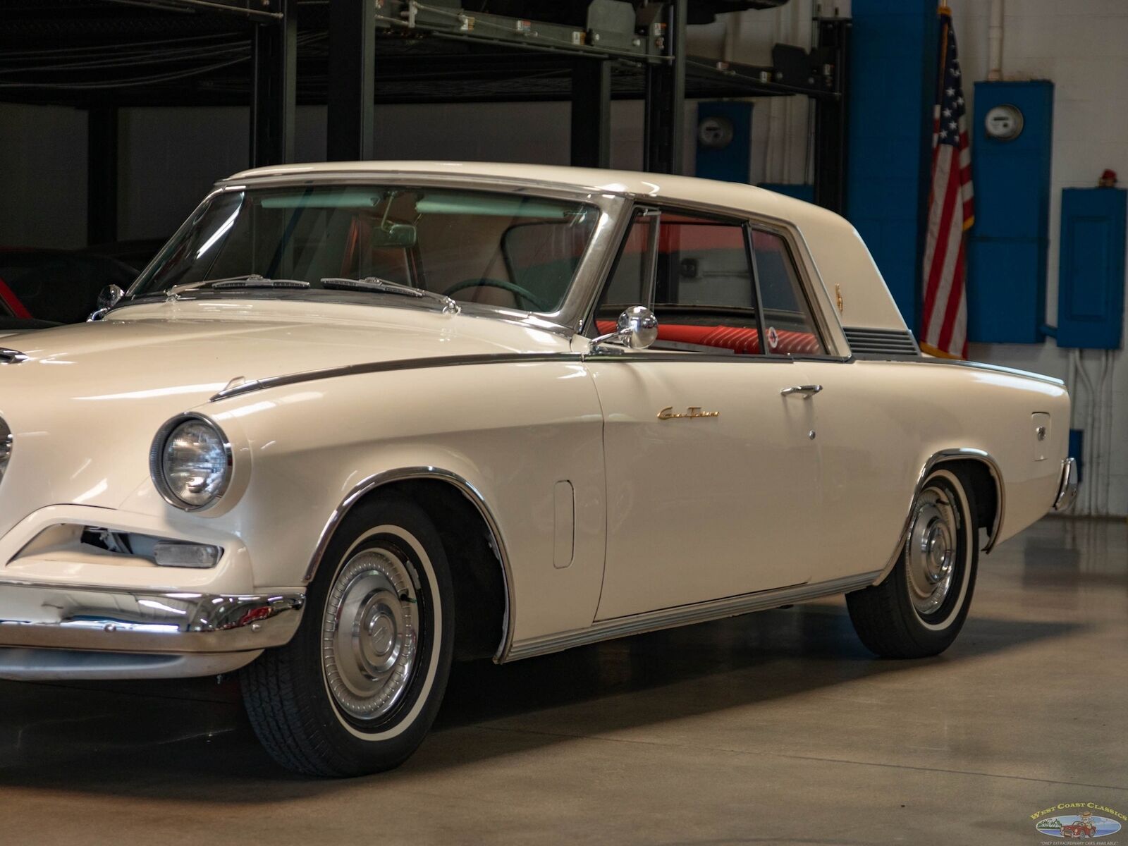 Studebaker-Gran-Turismo-Hawk-1962-White-Red-160732-8