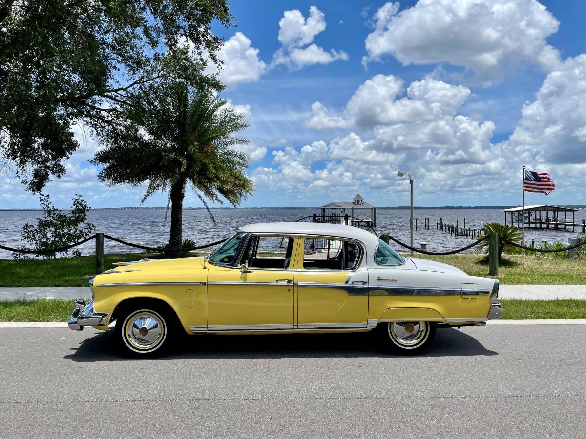 Studebaker-President-1955-yellow-102792-1