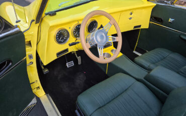 Studebaker-V-8-Cabriolet-1951-Yellow-1811-9