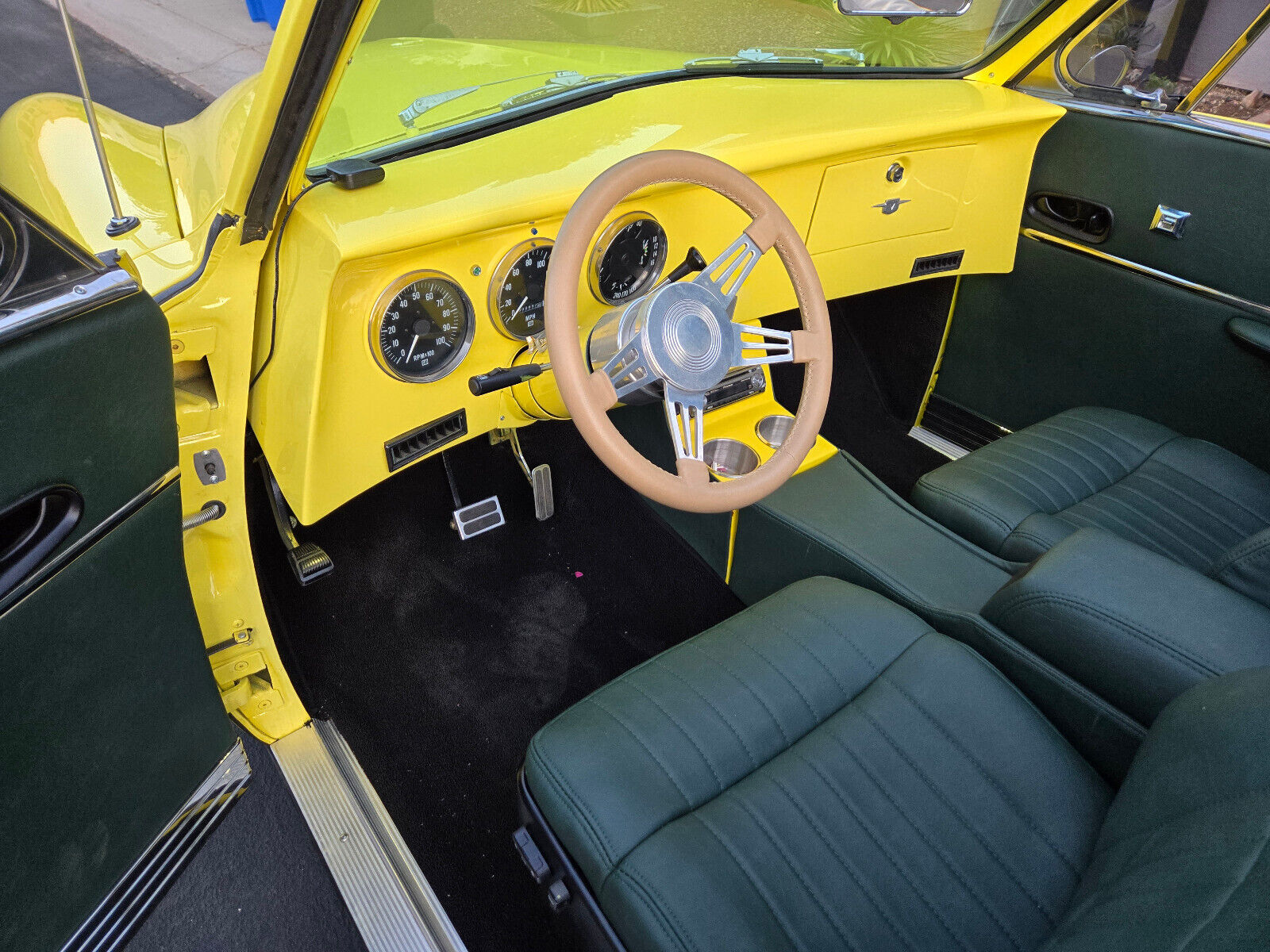 Studebaker-V-8-Cabriolet-1951-Yellow-1811-9