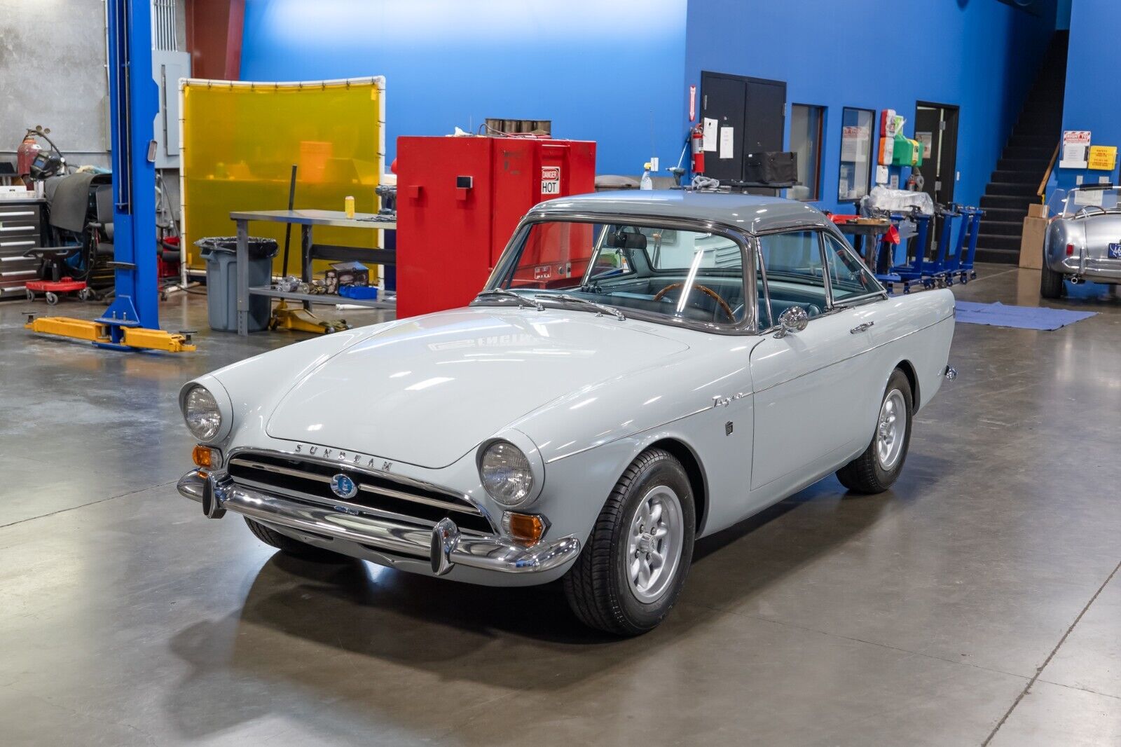 Sunbeam-Tiger-Coupe-1964-balmoral-grey-Blue-131966-20