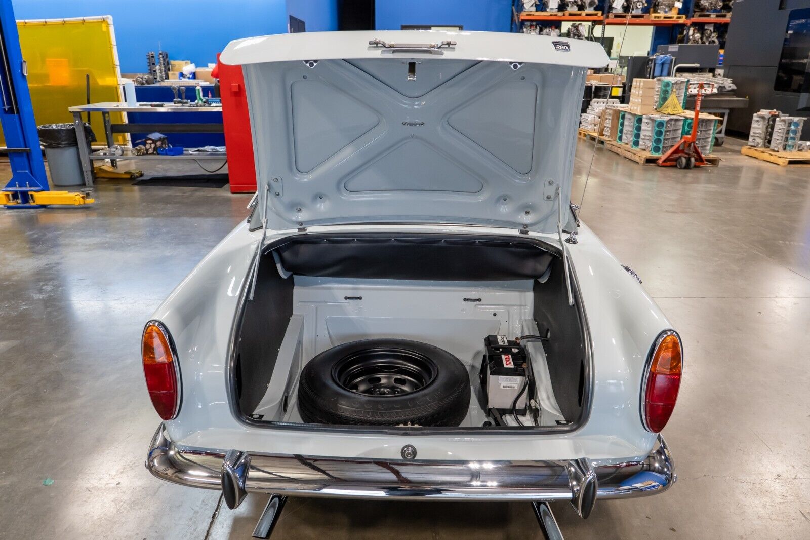 Sunbeam-Tiger-Coupe-1964-balmoral-grey-Blue-131966-23