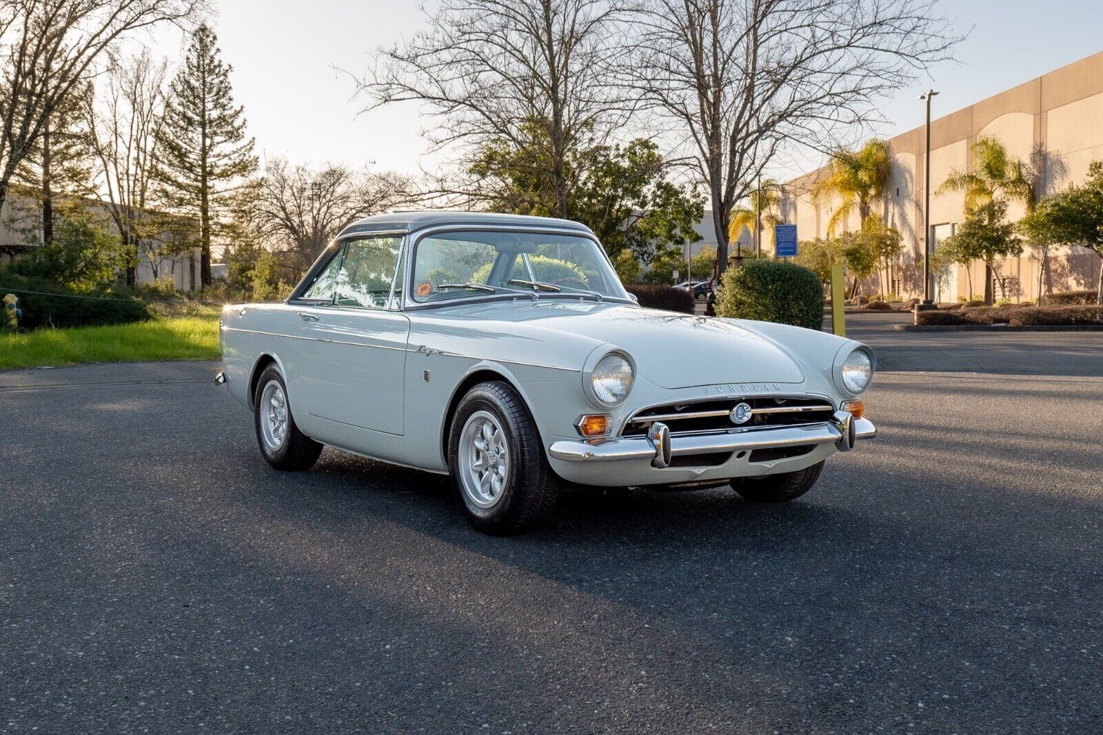 Sunbeam-Tiger-Coupe-1964-balmoral-grey-Blue-131966-3