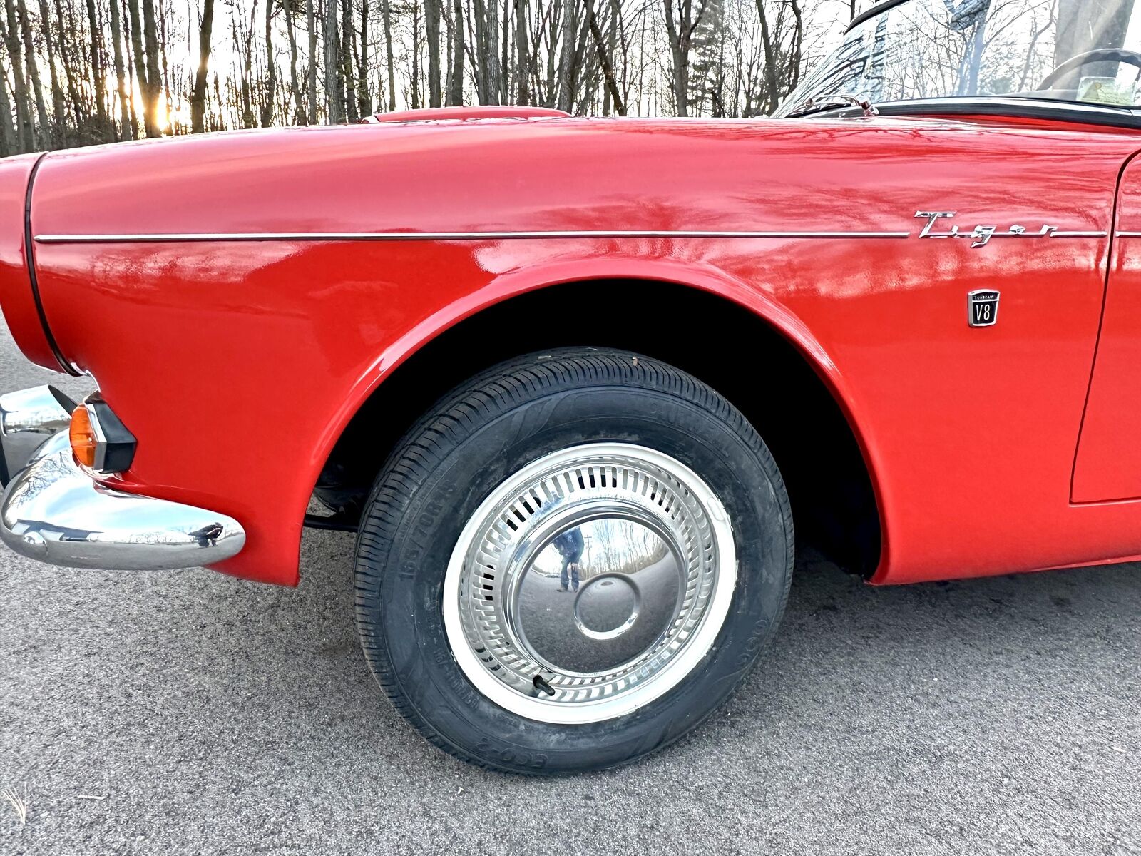 Sunbeam-Tiger-Mk1-a-1965-Red-Black-32391-21