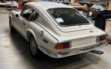 Triumph-Gt6-1972-white-87873-2