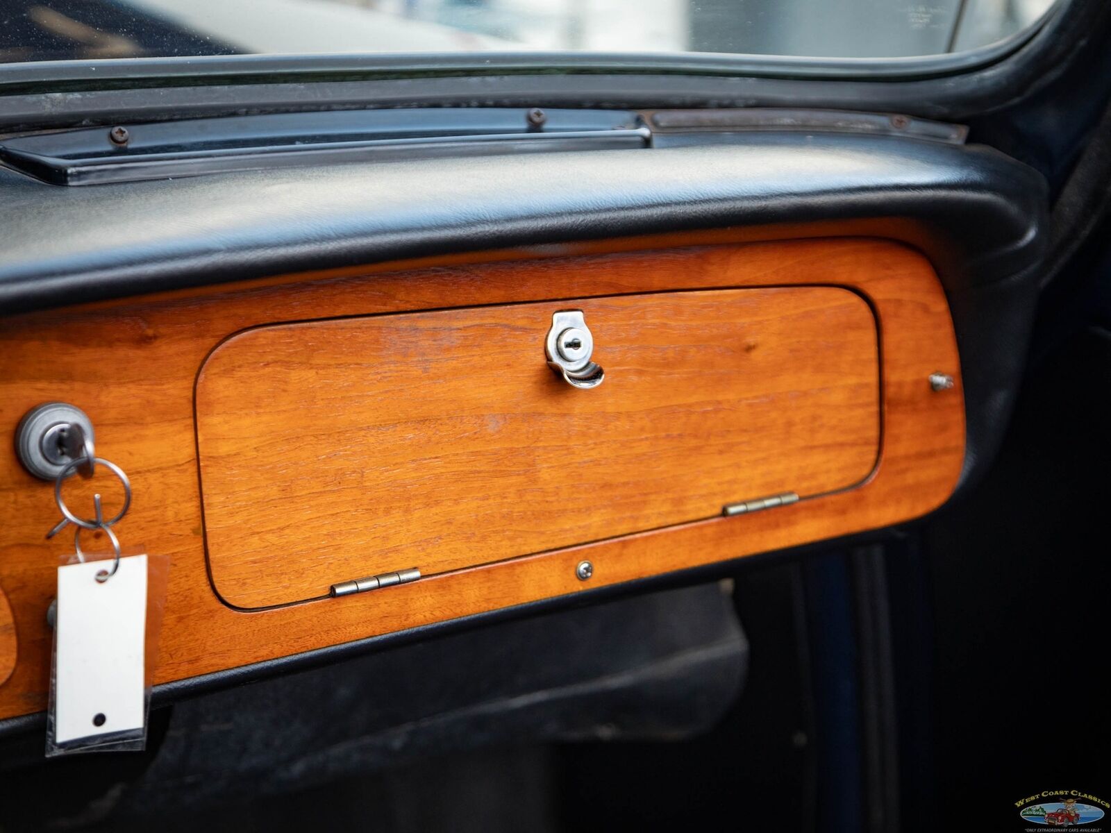 Triumph-Herald-1200-Series-Cabriolet-1966-Blue-Black-155405-32