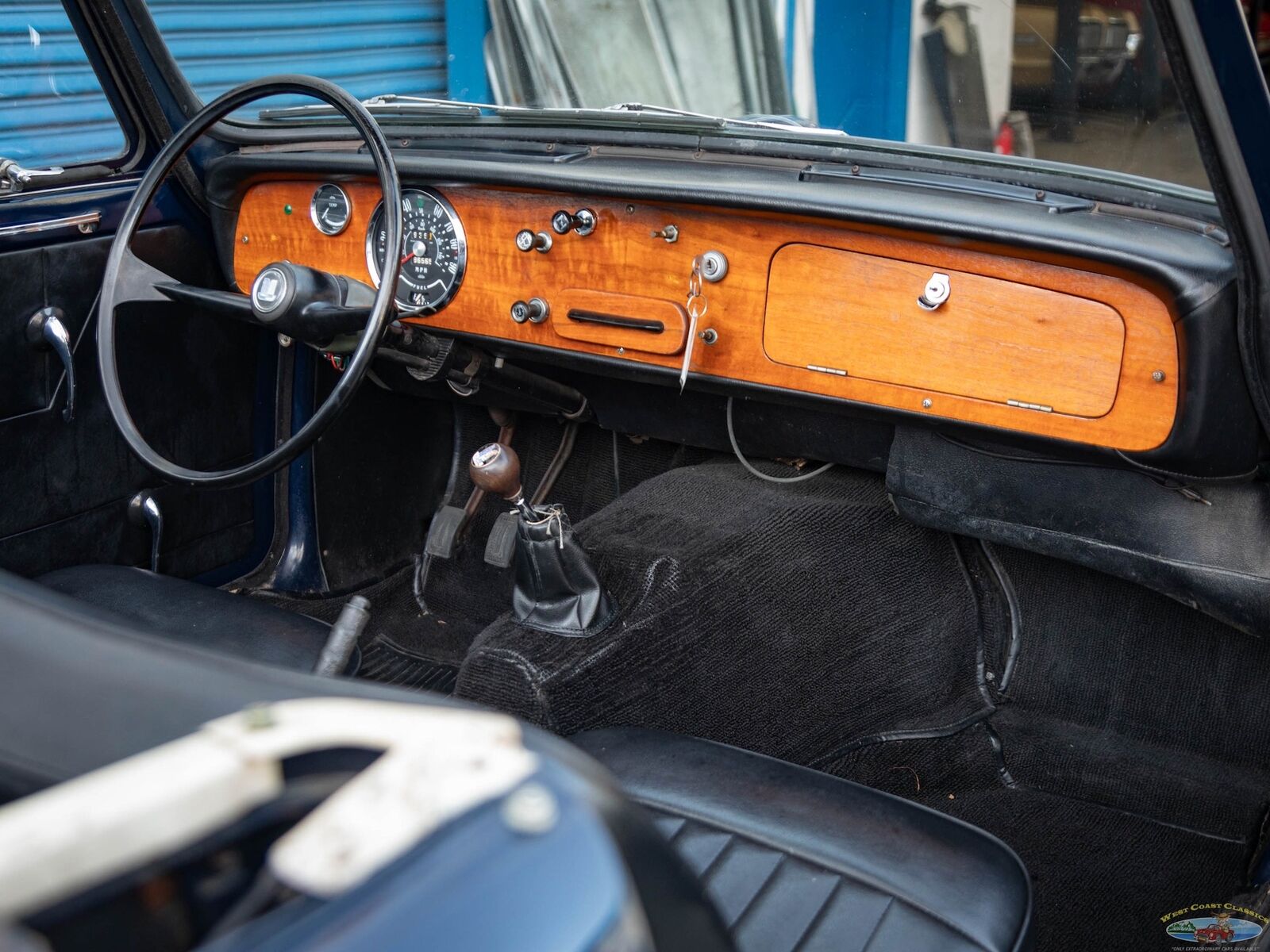 Triumph-Herald-1200-Series-Cabriolet-1966-Blue-Black-155405-33