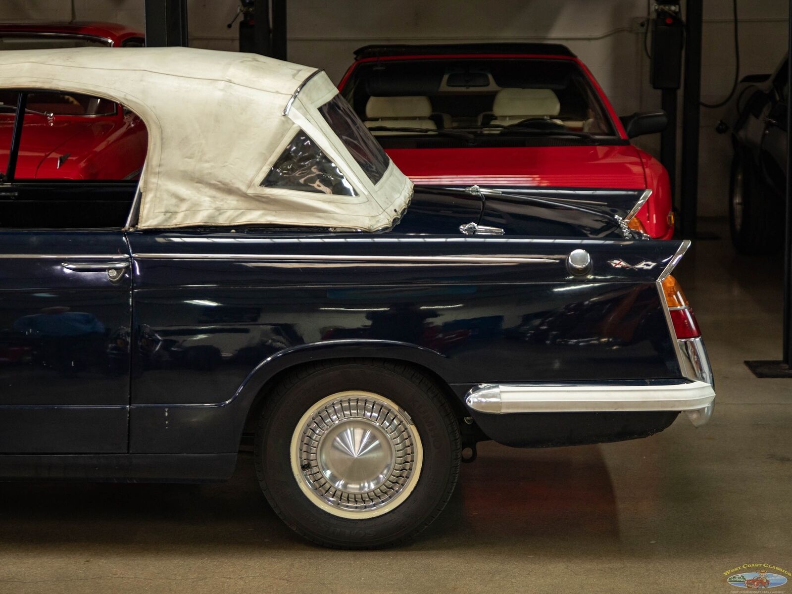 Triumph-Herald-1200-Series-Cabriolet-1966-Blue-Black-155405-6