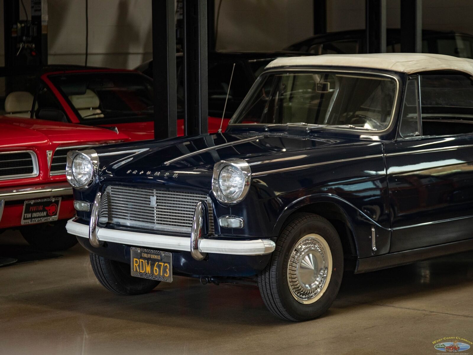 Triumph-Herald-1200-Series-Cabriolet-1966-Blue-Black-155405-7