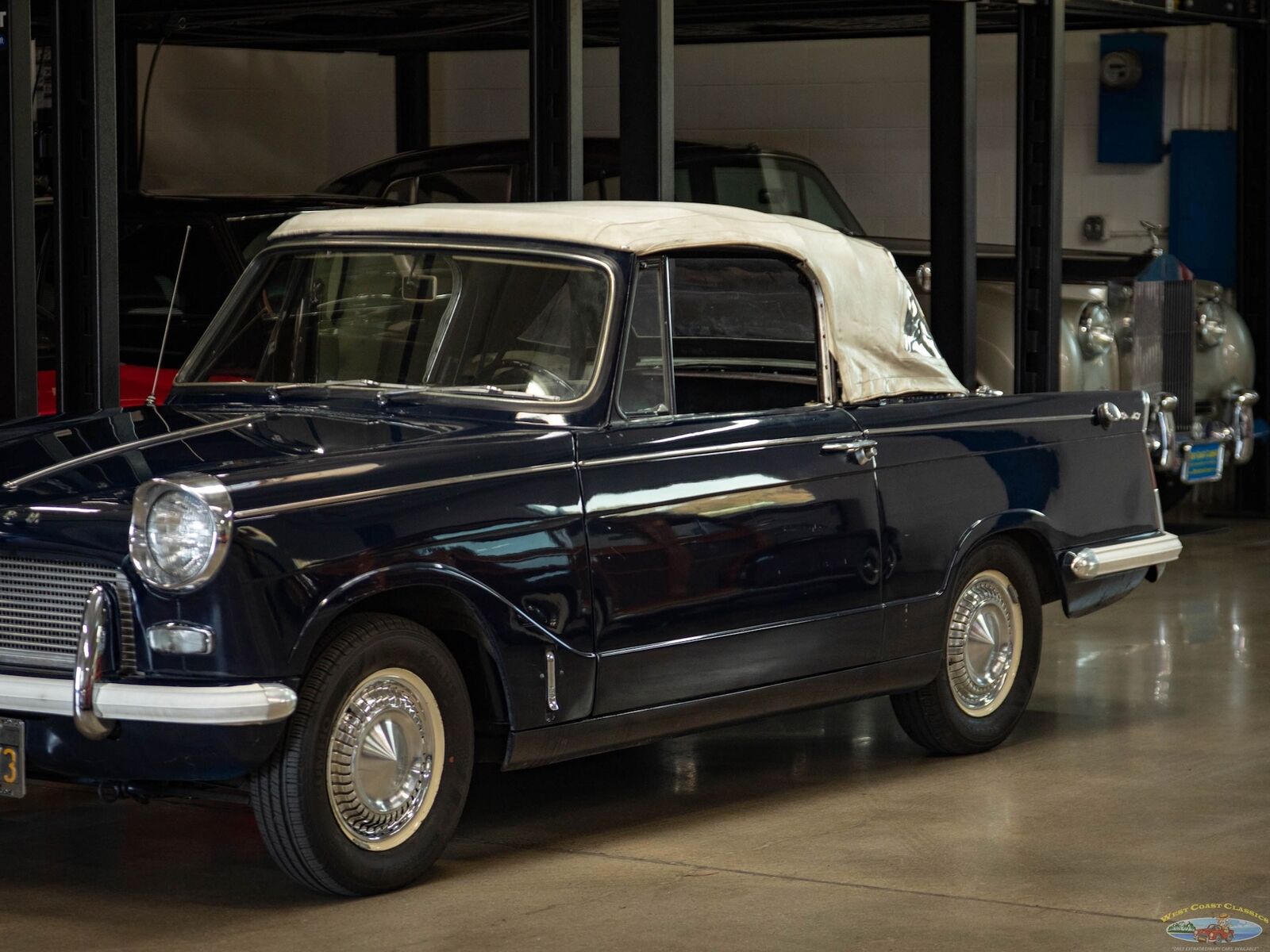 Triumph-Herald-1200-Series-Cabriolet-1966-Blue-Black-155405-8