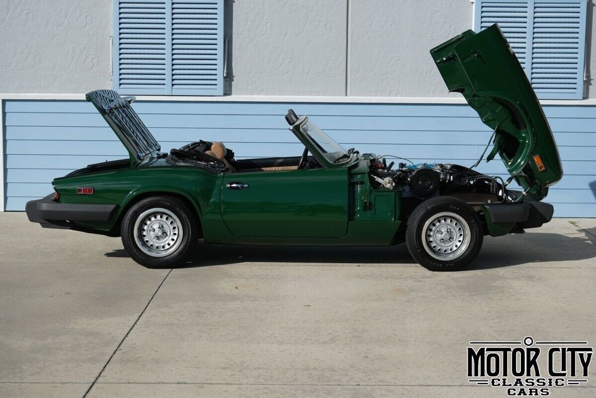 Triumph-Spitfire-1980-Green-Tan-414-2