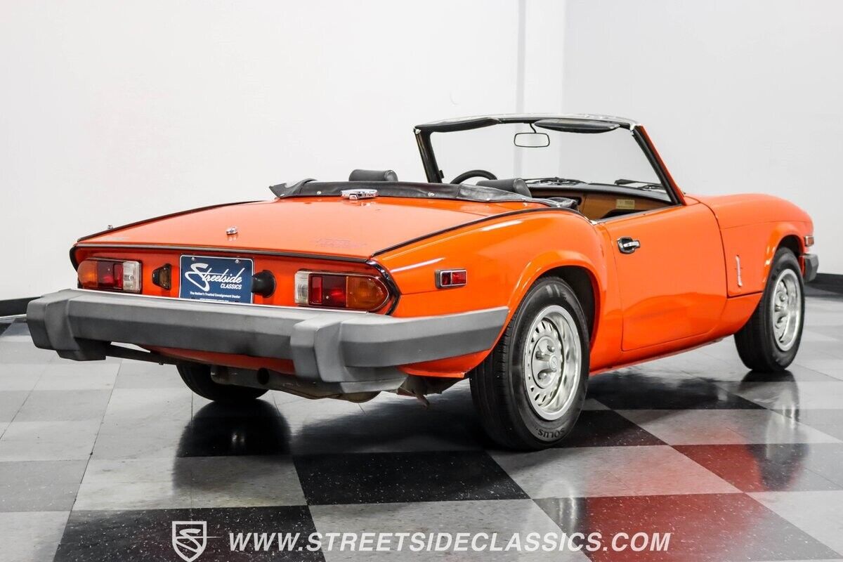 Triumph-Spitfire-Cabriolet-1979-Orange-Black-33864-11