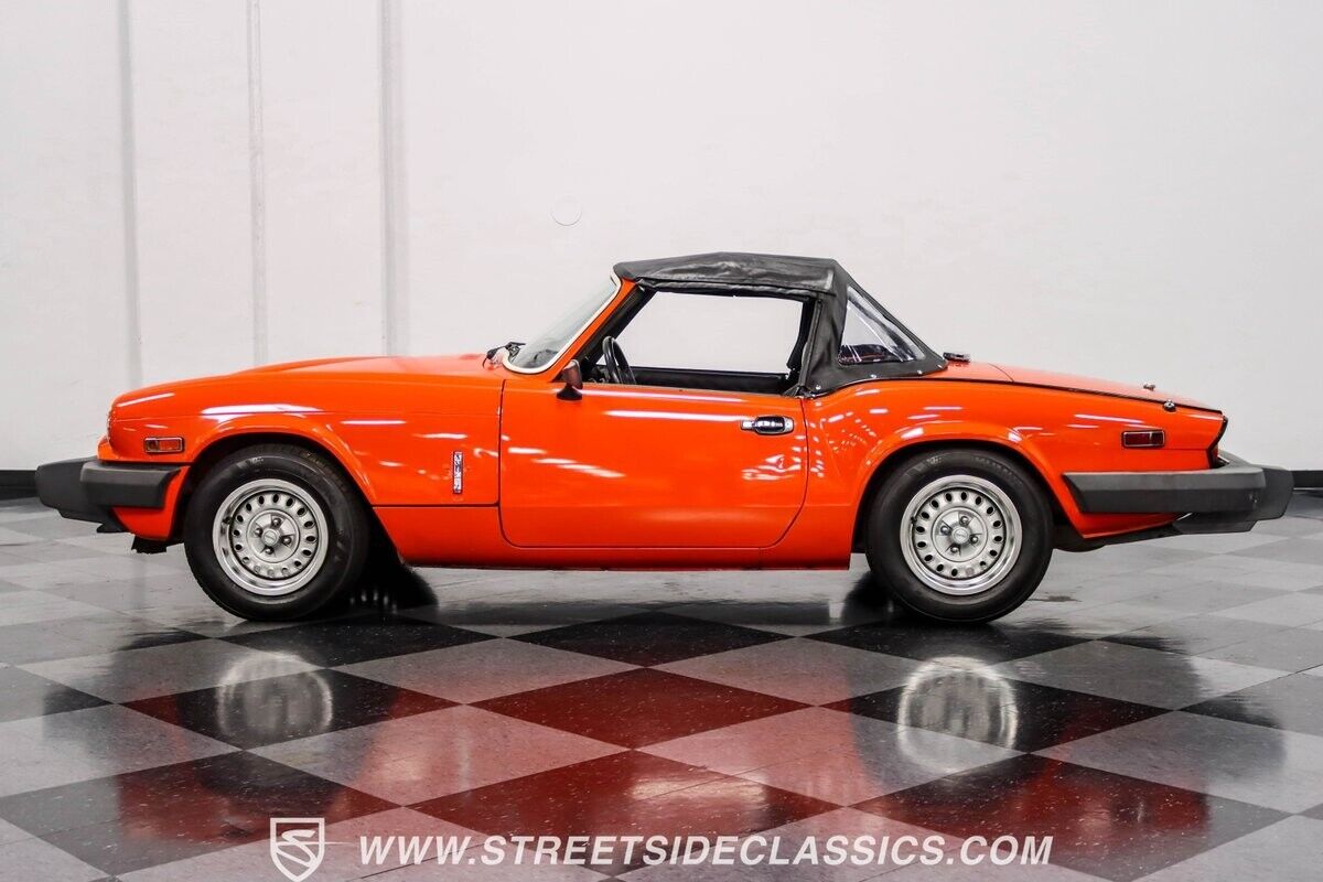 Triumph-Spitfire-Cabriolet-1979-Orange-Black-33864-2