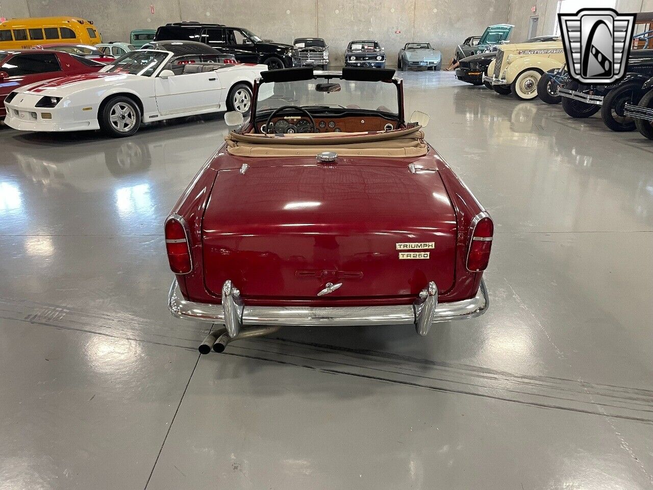 Triumph-TR-250-Cabriolet-1968-Burgundy-Tan-109666-4