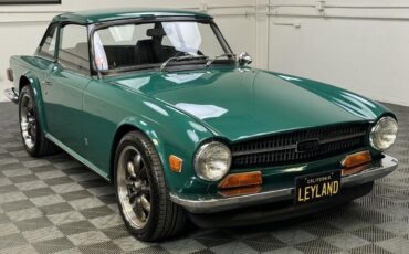 Triumph TR-6  year1}