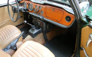 Triumph-TR-6-1973-Green-Tan-99999-11