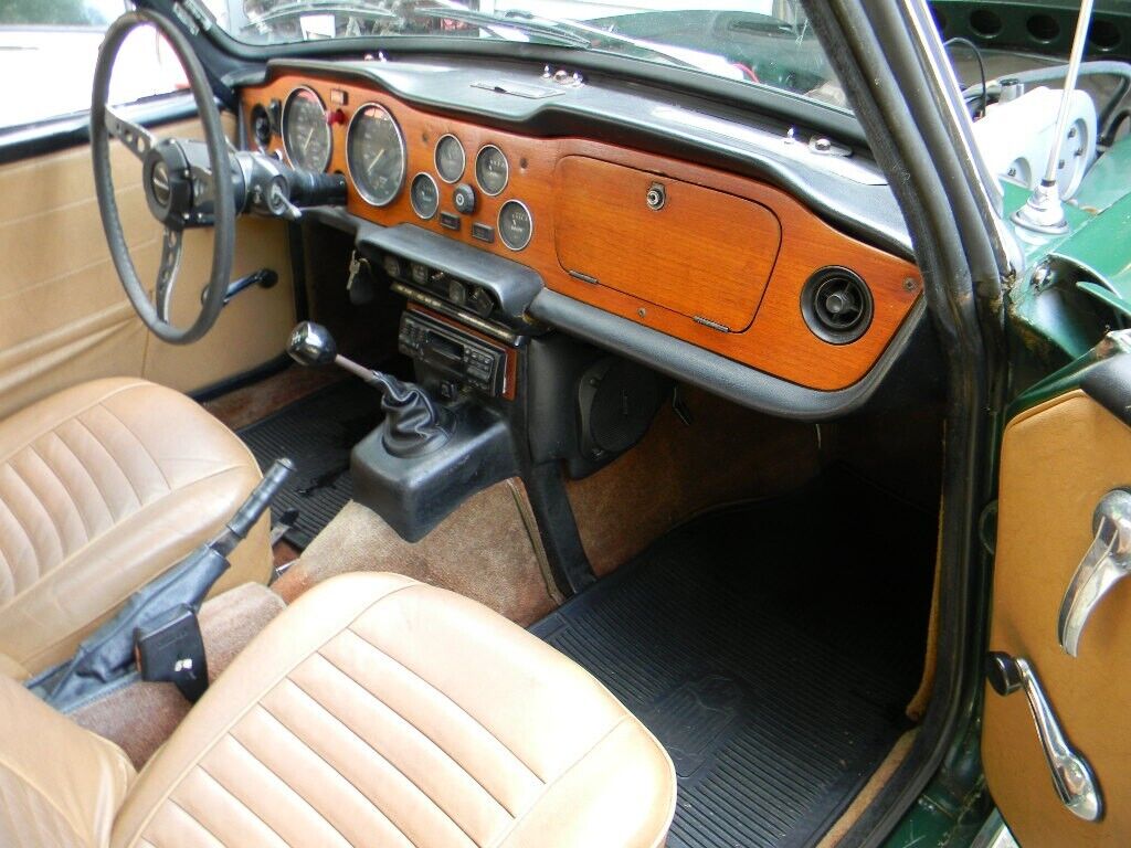 Triumph-TR-6-1973-Green-Tan-99999-11