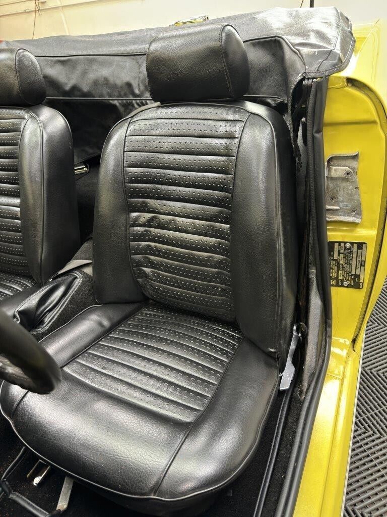 Triumph-TR-6-1973-Yellow-Black-115295-27