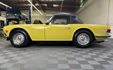 Triumph-TR-6-1973-Yellow-Black-115295-8