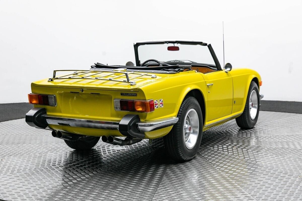 Triumph-TR-6-1974-Yellow-Black-5209-4