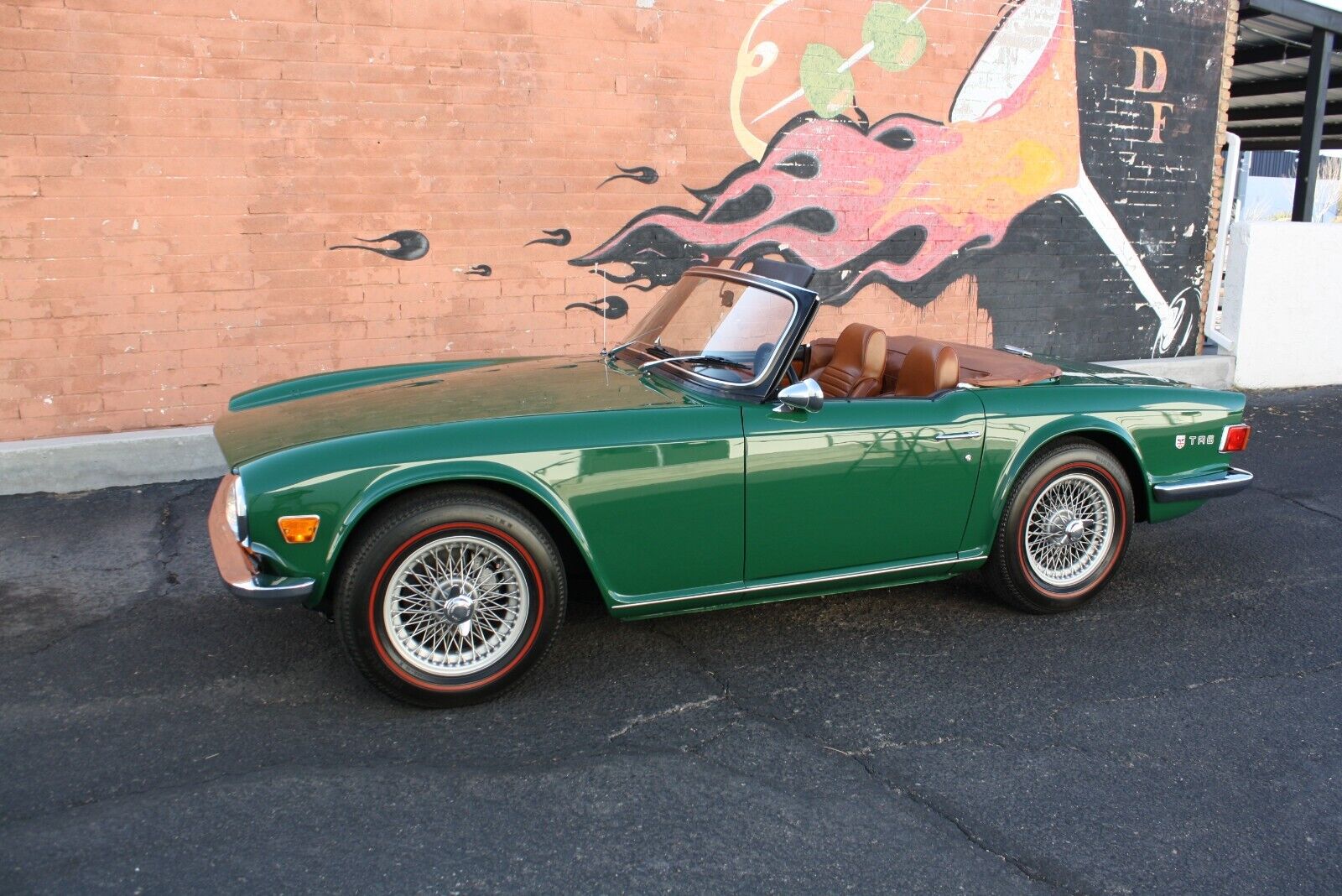 Triumph-TR-6-Cabriolet-1971-Green-Tan-91197-1