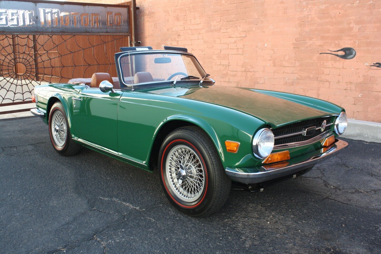 Triumph-TR-6-Cabriolet-1971-Green-Tan-91197-29