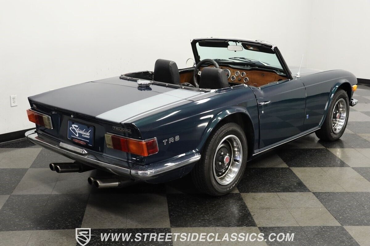 Triumph-TR-6-Cabriolet-1972-Green-Black-3161-10