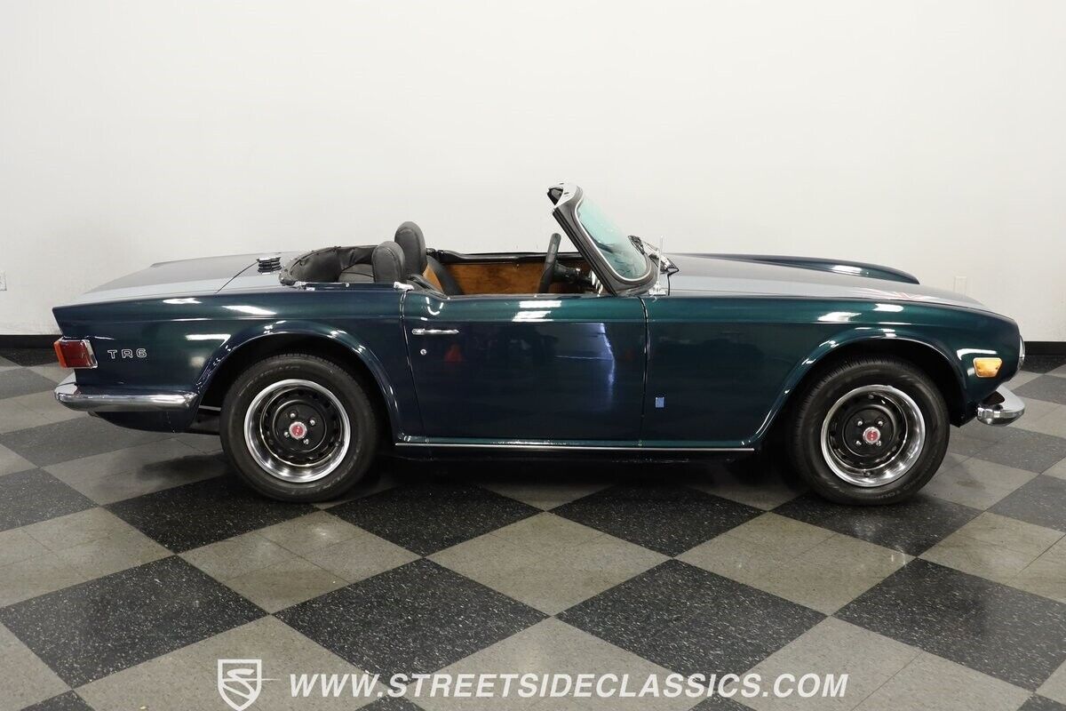 Triumph-TR-6-Cabriolet-1972-Green-Black-3161-12