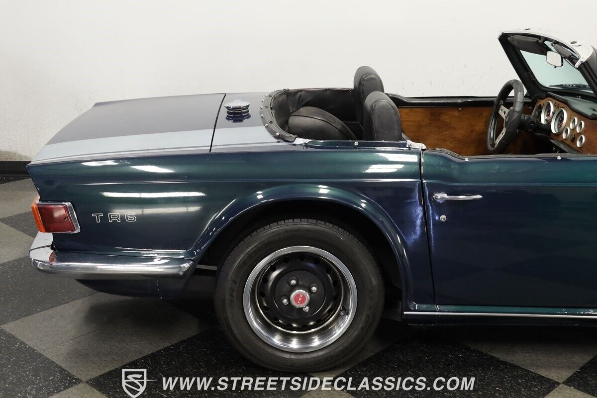 Triumph-TR-6-Cabriolet-1972-Green-Black-3161-27