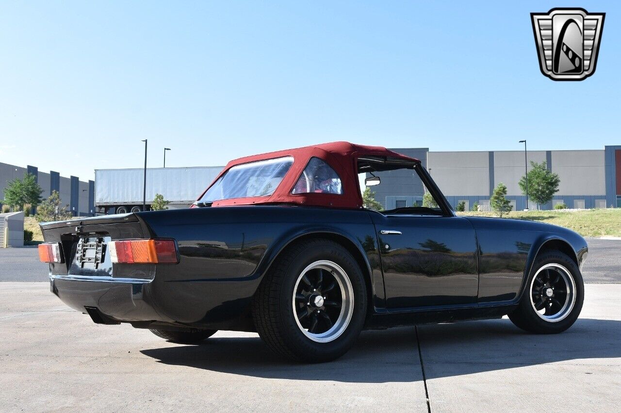 Triumph-TR-6-Cabriolet-1974-Black-Red-138724-6