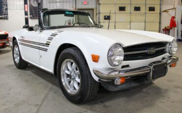 Triumph-TR-6-Cabriolet-1974-White-Black-2-6