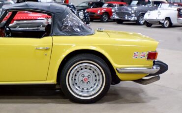 Triumph-TR-6-Cabriolet-1974-Yellow-Dark-Cherry-120241-4