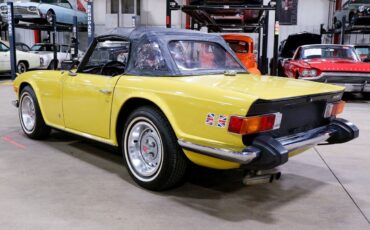 Triumph-TR-6-Cabriolet-1974-Yellow-Dark-Cherry-120241-5