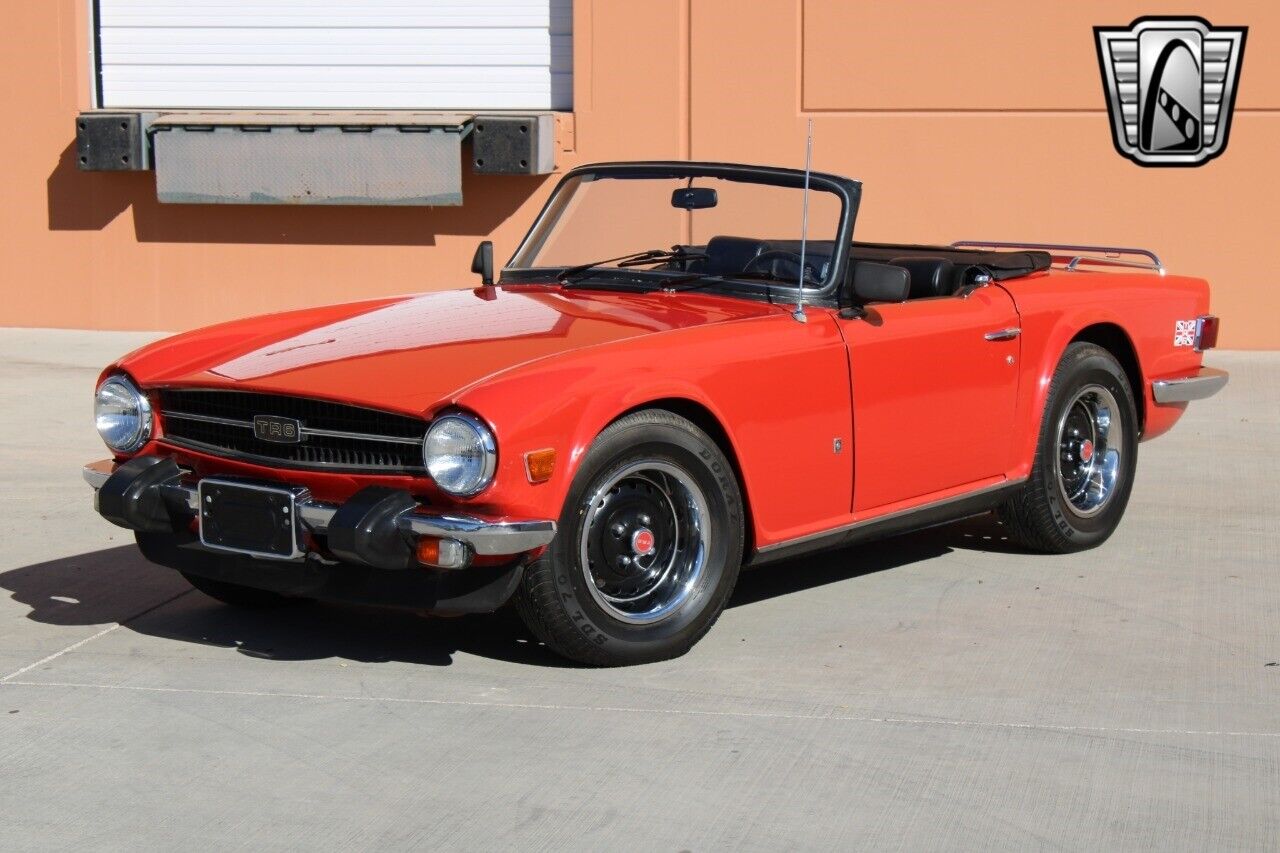 Triumph-TR-6-Cabriolet-1975-Red-Black-1949-2