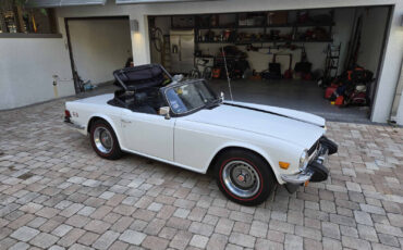 Triumph-TR-6-Cabriolet-1976-White-Black-76019-10