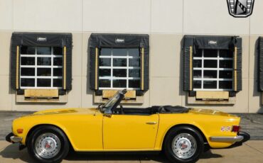 Triumph-TR-6-Cabriolet-1976-Yellow-Black-111391-4