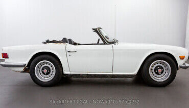 Triumph-TR6-1971-White-Other-Color-0-3