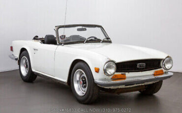 Triumph TR6  year1}