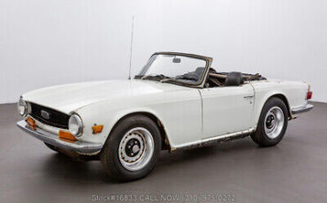 Triumph-TR6-1971-White-Other-Color-0-7