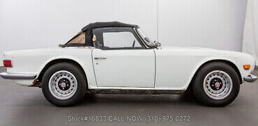 Triumph-TR6-1971-White-Other-Color-0-9