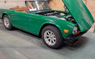 Triumph-Tr-6-1971-green-64216