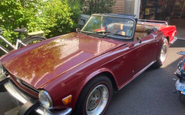 Triumph-Tr-6-1974-red-109435-1