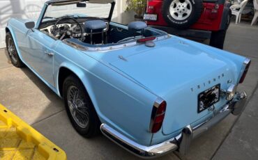 Triumph-Tr4-1962-blue-60949-2