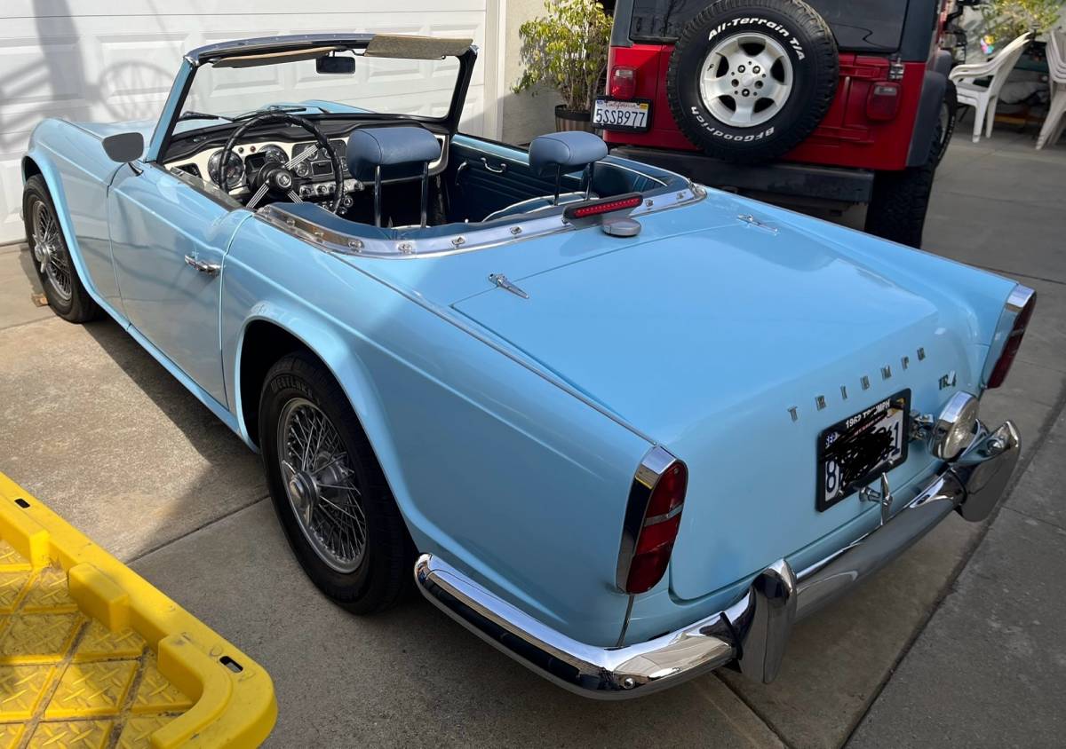 Triumph-Tr4-1962-blue-60949-2