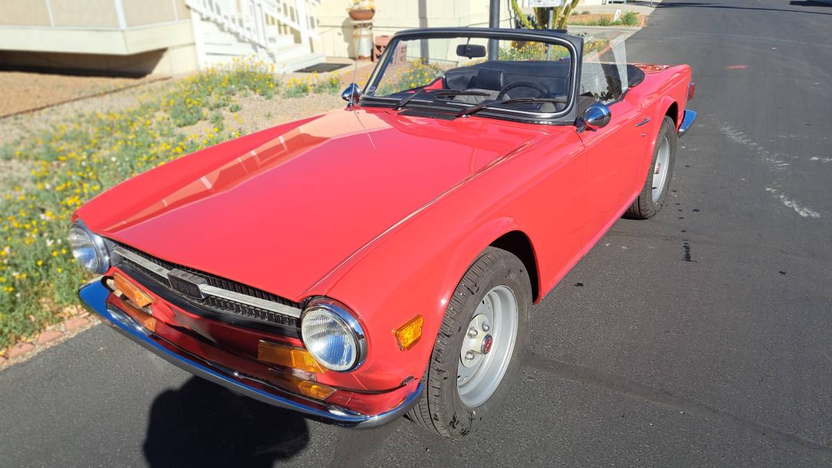 Triumph-Tr6-1973-red-141622-2