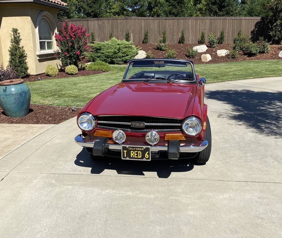 Triumph-Tr6-1974-red-120319-3