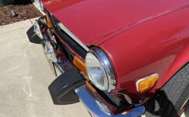 Triumph-Tr6-1974-red-120319-7