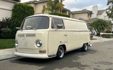 Volkswagen-1970-white-180246-1