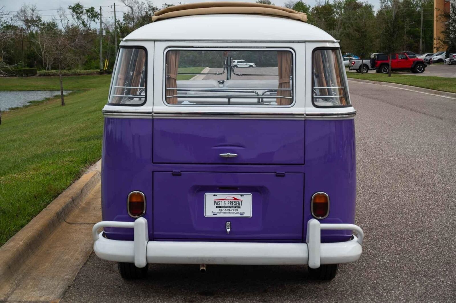 Volkswagen-23-Window-Samba-Bus-1974-Purple-White-153296-4